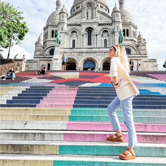 Meet your Posher, Stephanie - Picture 5 of 6